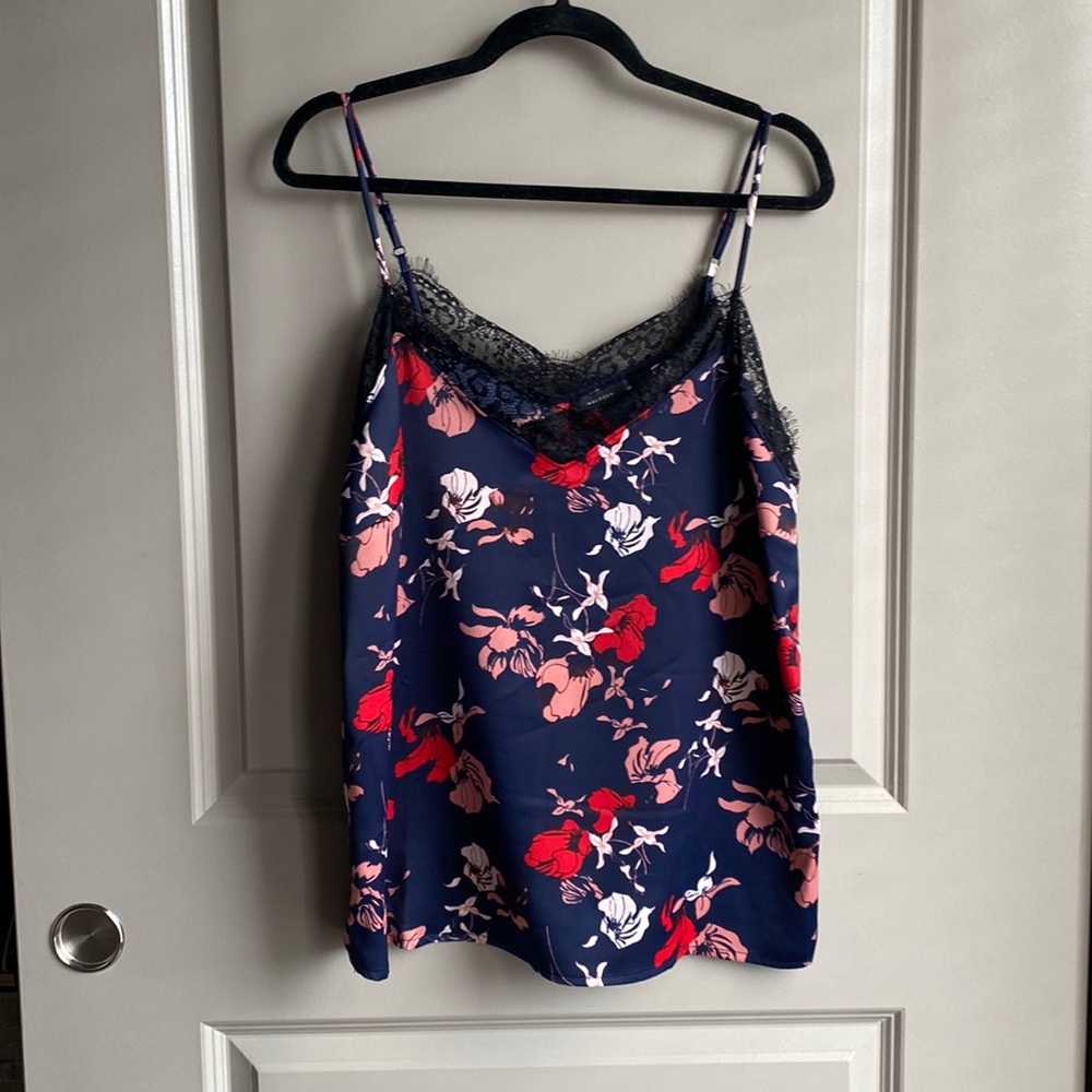 Halogen Lace Trim Sleeveless Top